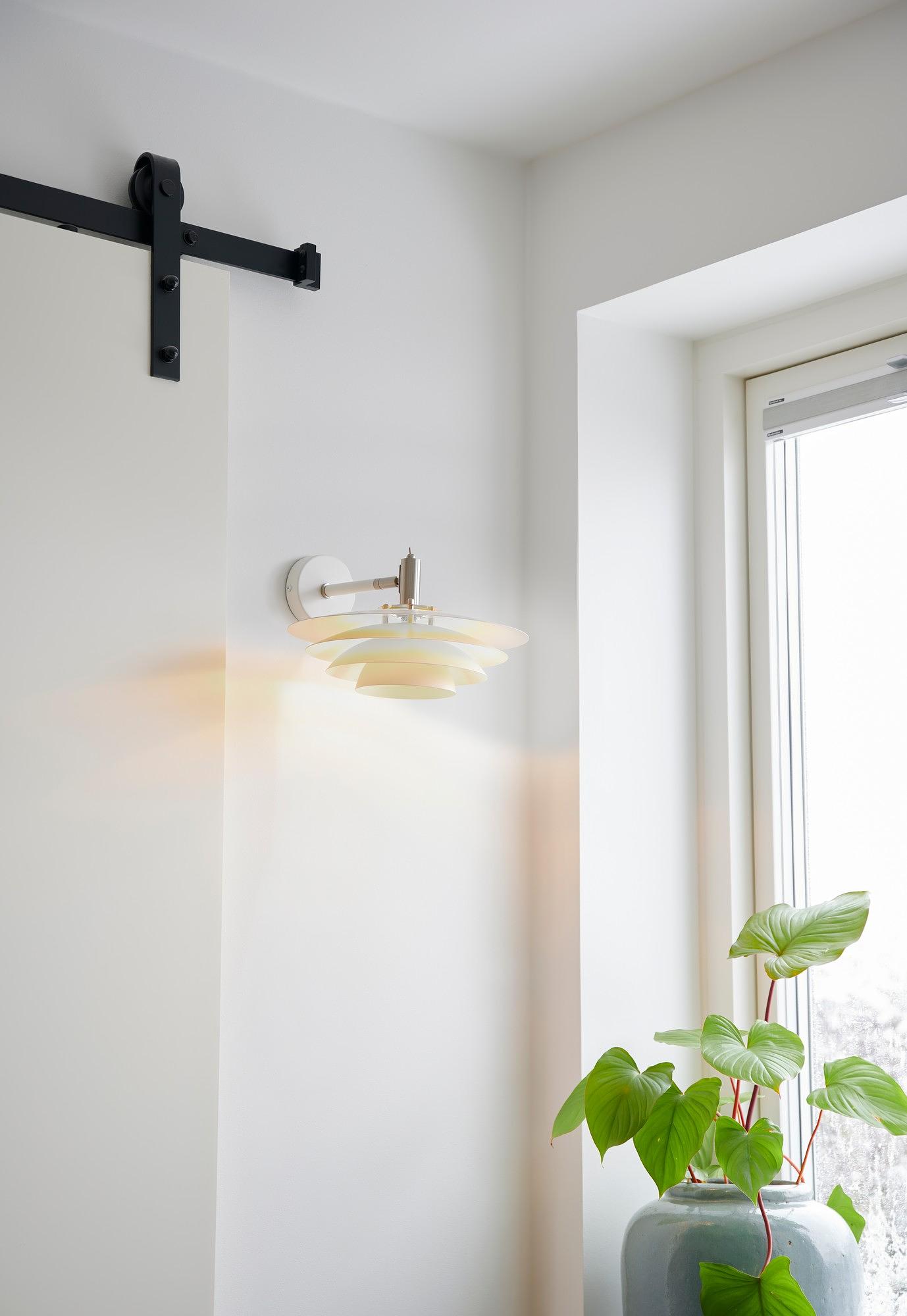 Bretagne Wall Lamp White 5