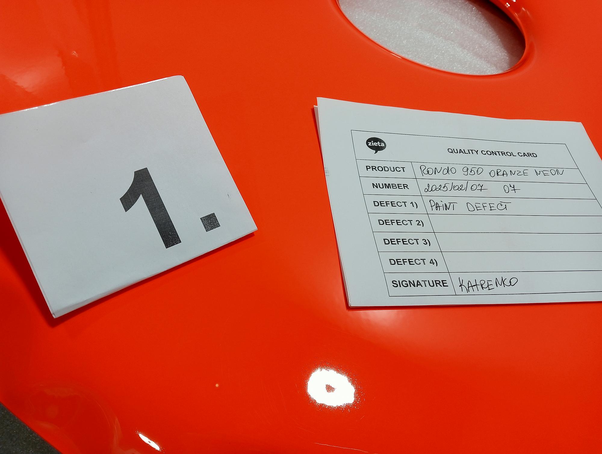 Rondo Spiegel 950  Edelstahl Orange Neon 1