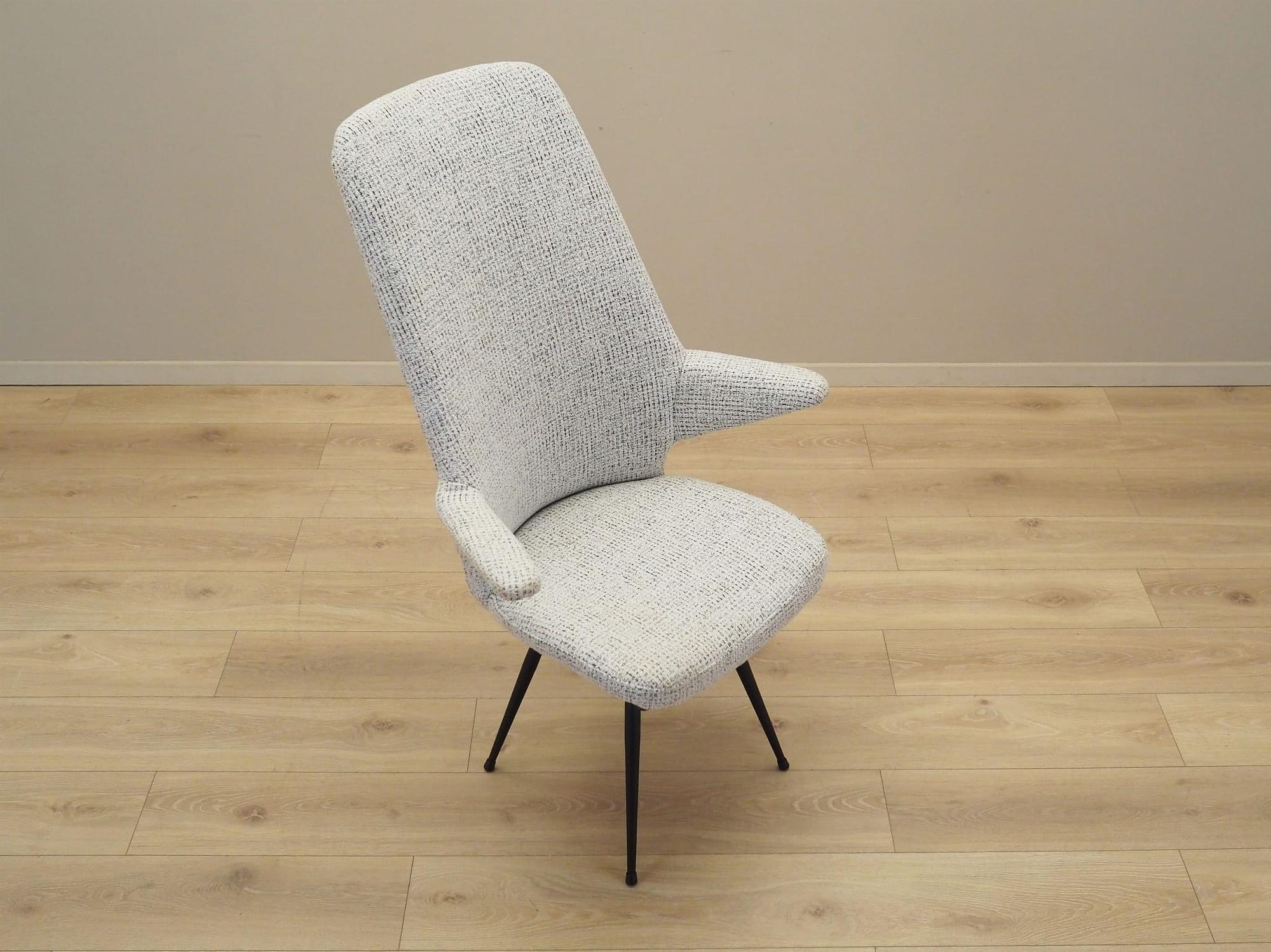 Swivel armchair with armrests 1970s 11