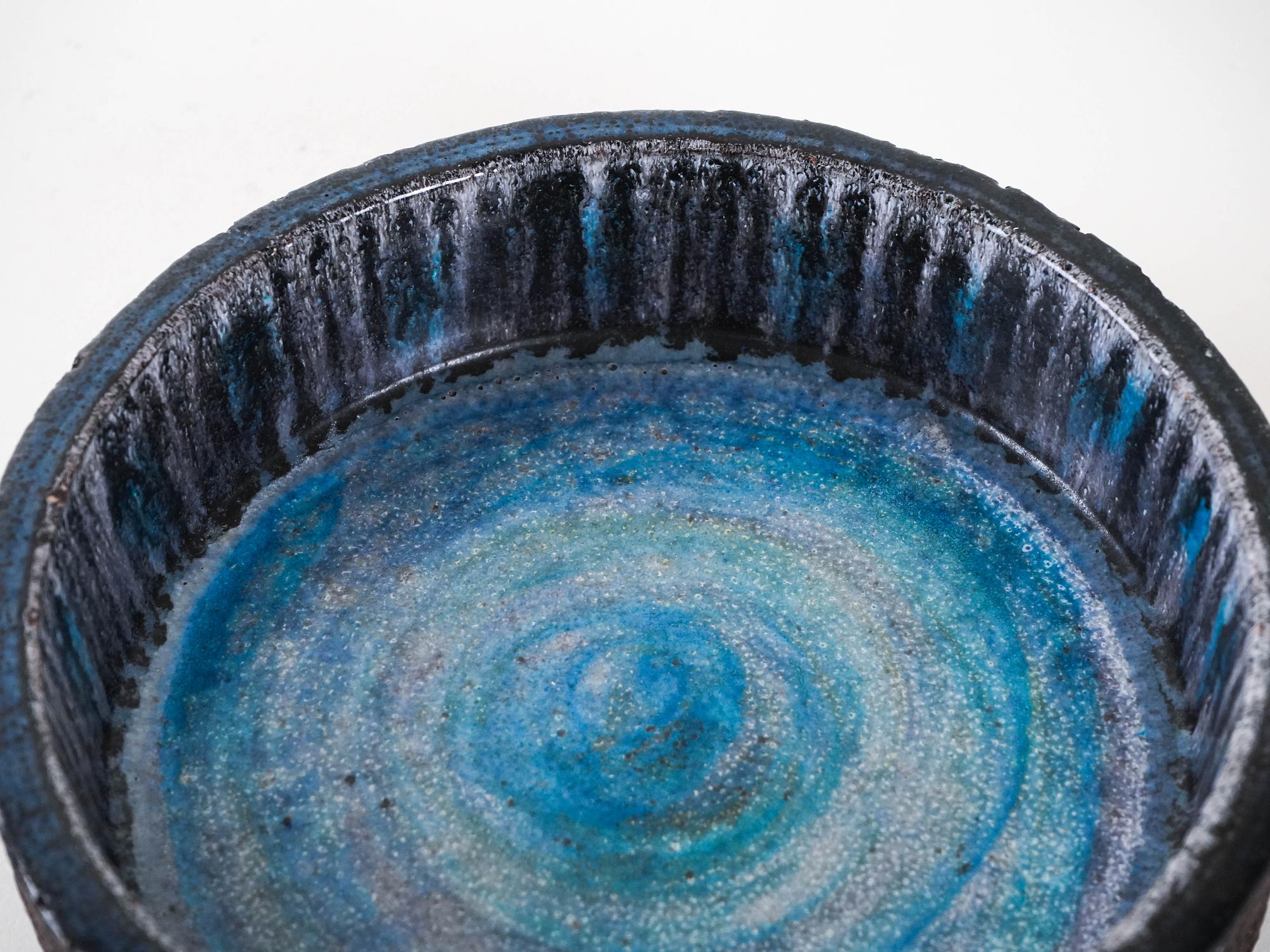 Ceramic bowl 1960s 4