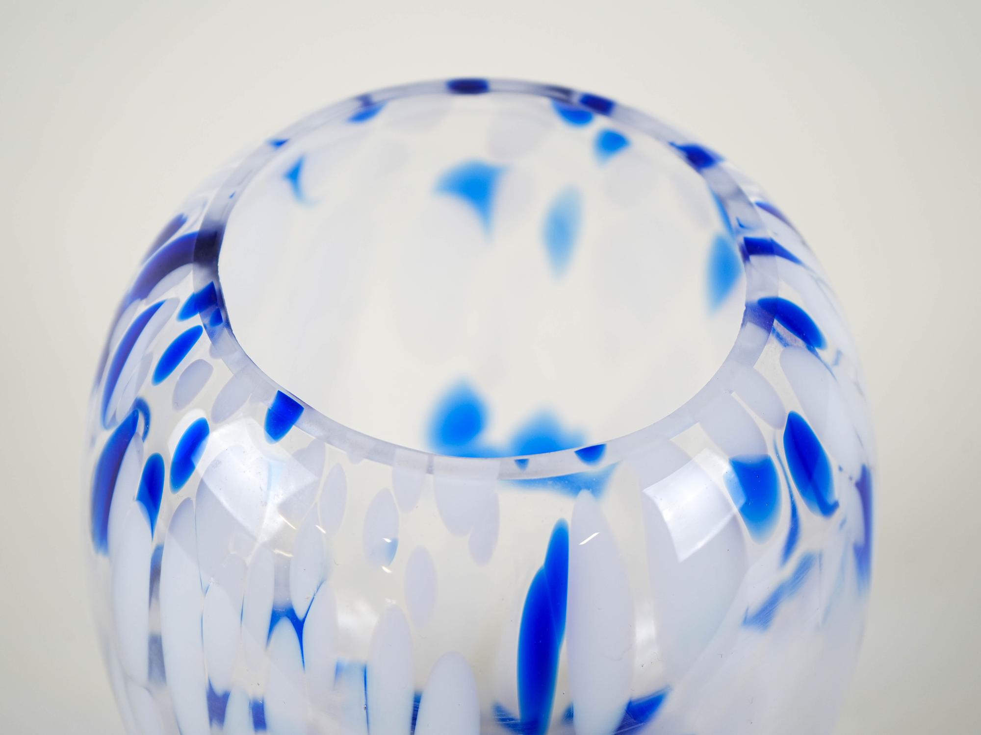 Glass vase 1970s 5