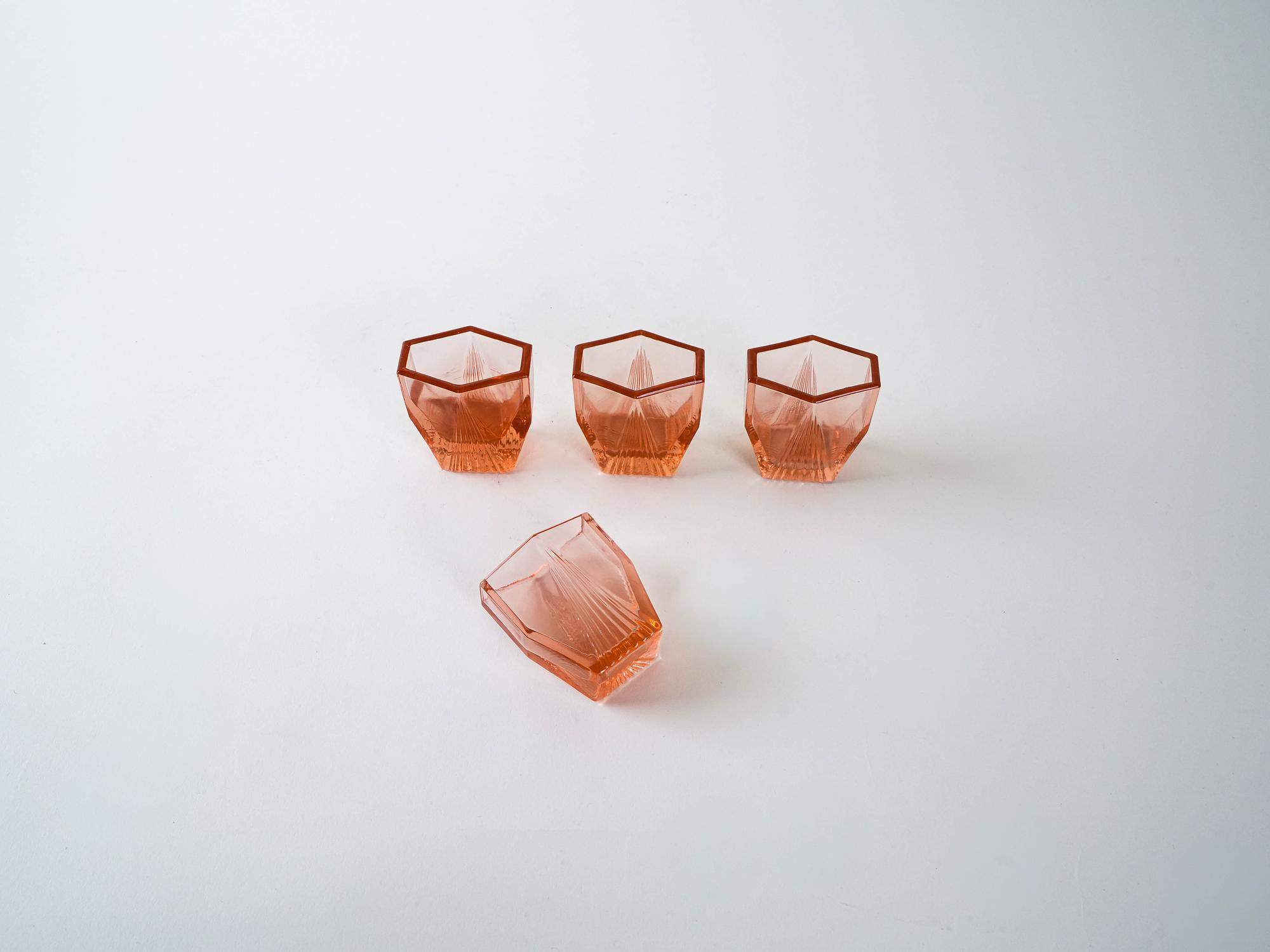 4x Art déco Schnapsgläser Rosa 1930er Jahre 4