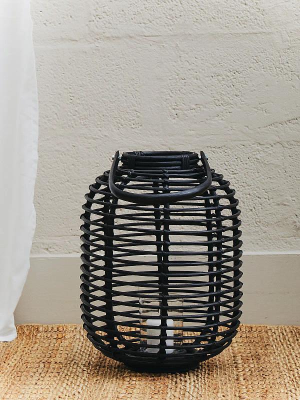 Mataram Kleine Schwarze Naturrattan Laterne
 0