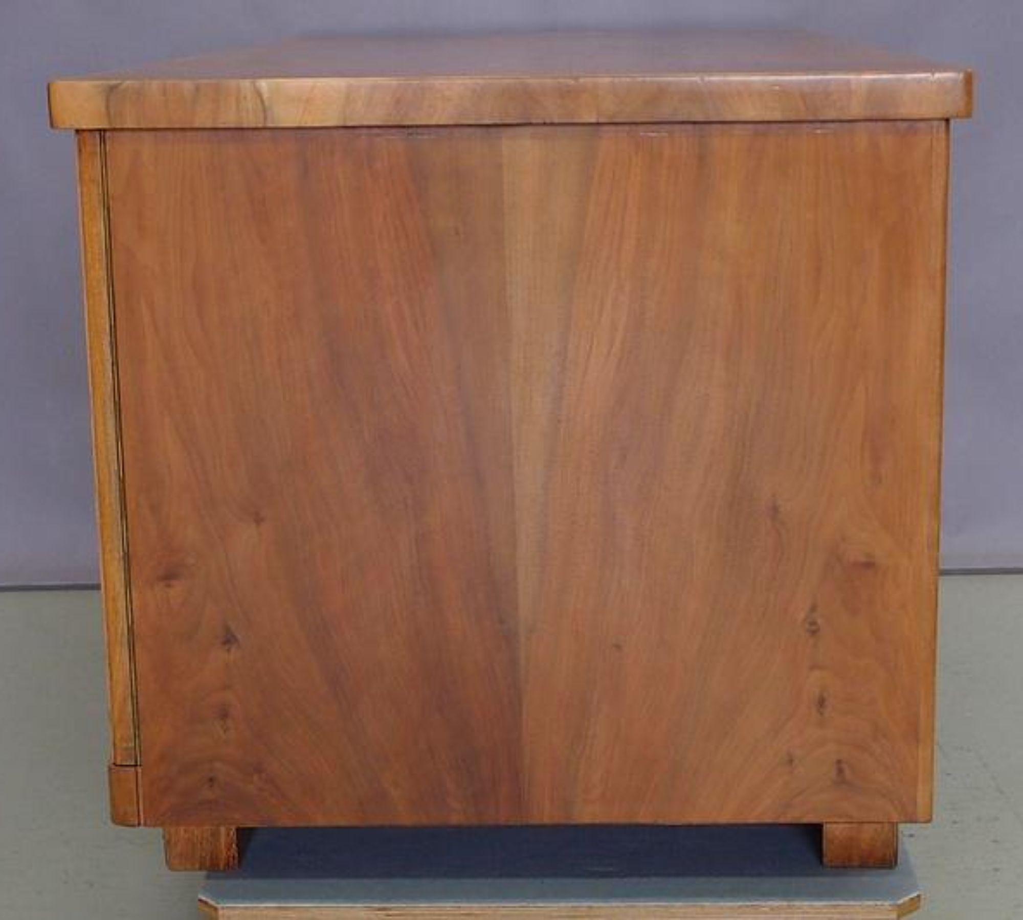 Vintage Schreibtisch Nussbaumholzfurnier Braun 1960er Jahre 2