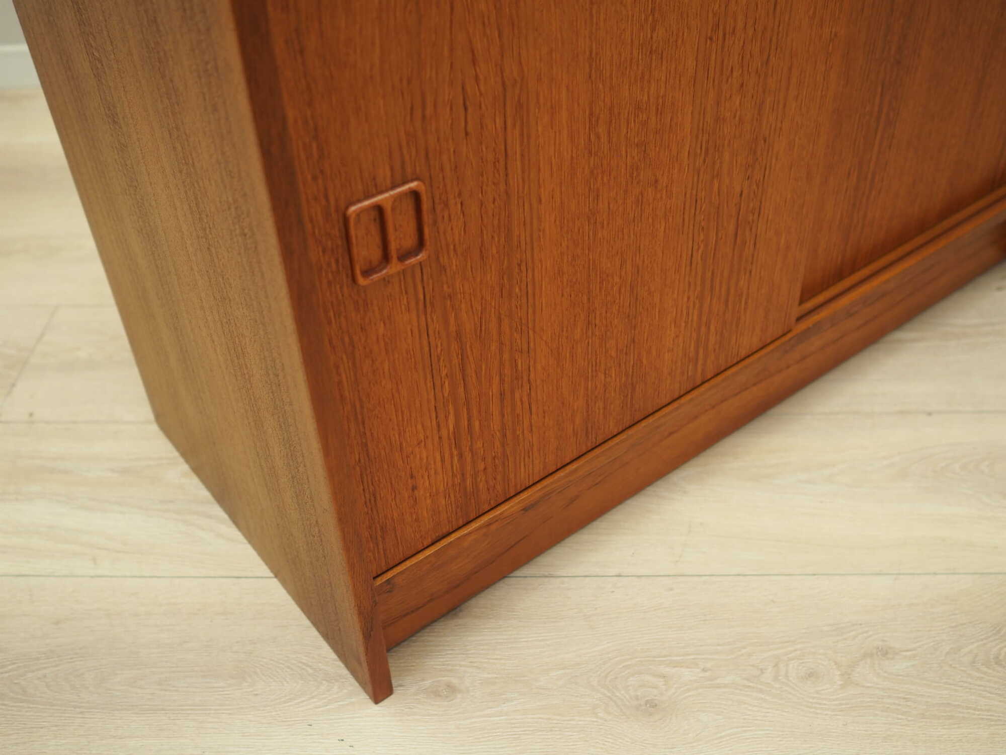 Cabinet Wood Brown 1960s 9