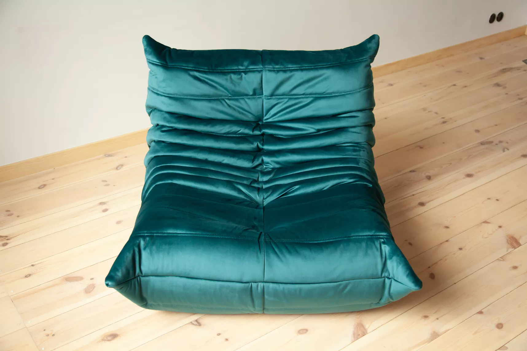 Togo armchair velvet petrol 1