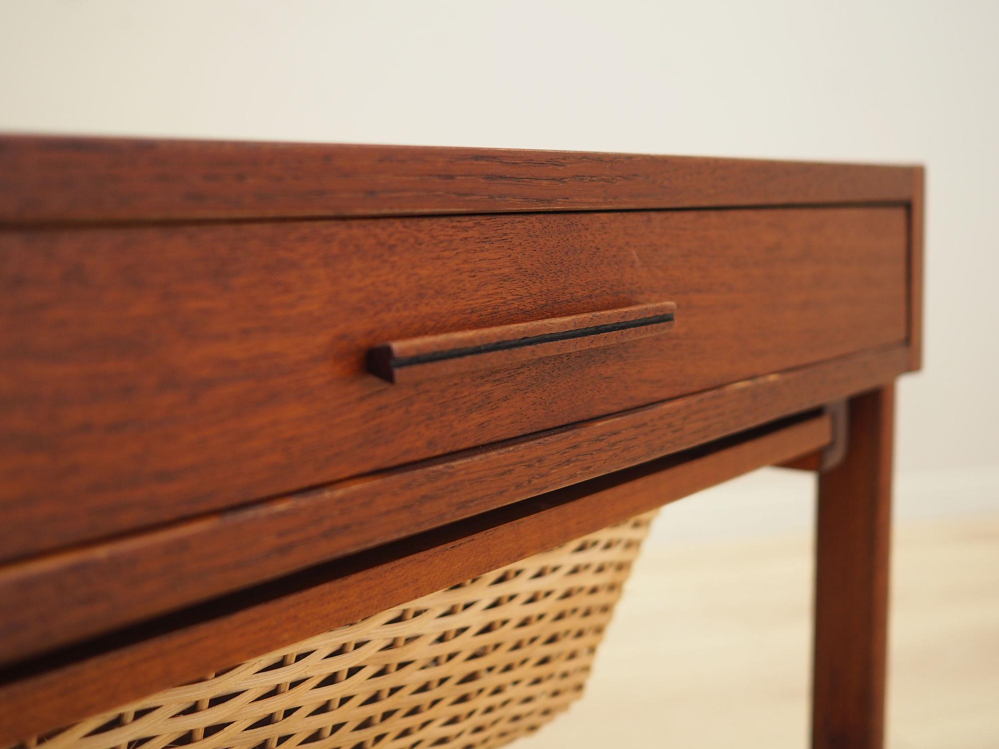 Coffee table teak wood 1970s 9