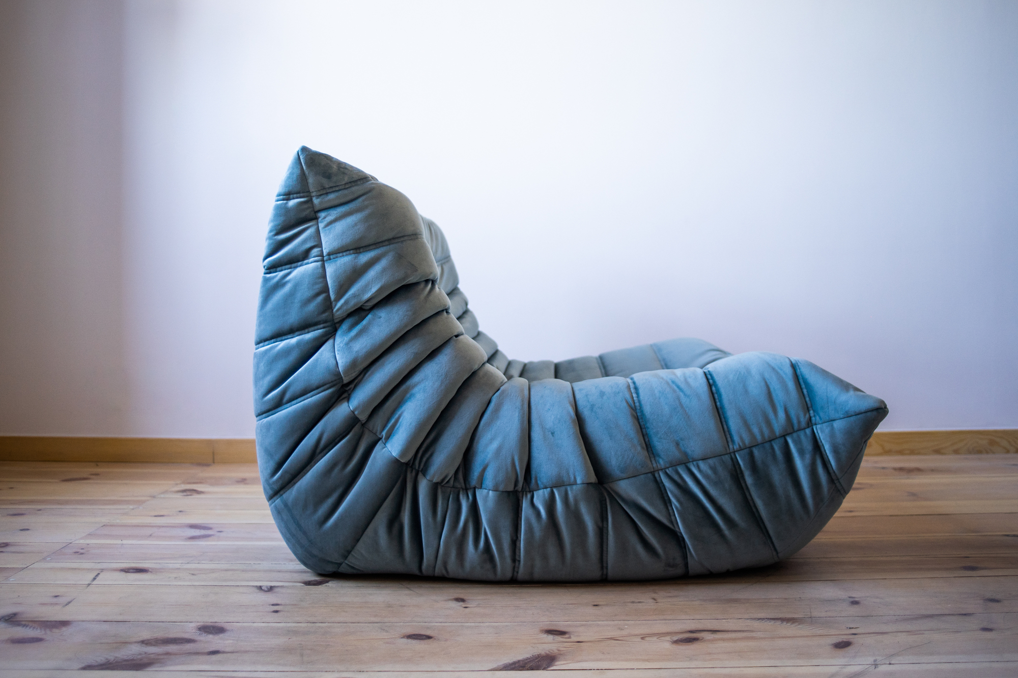 Togo Armchair Velvet Azure 2