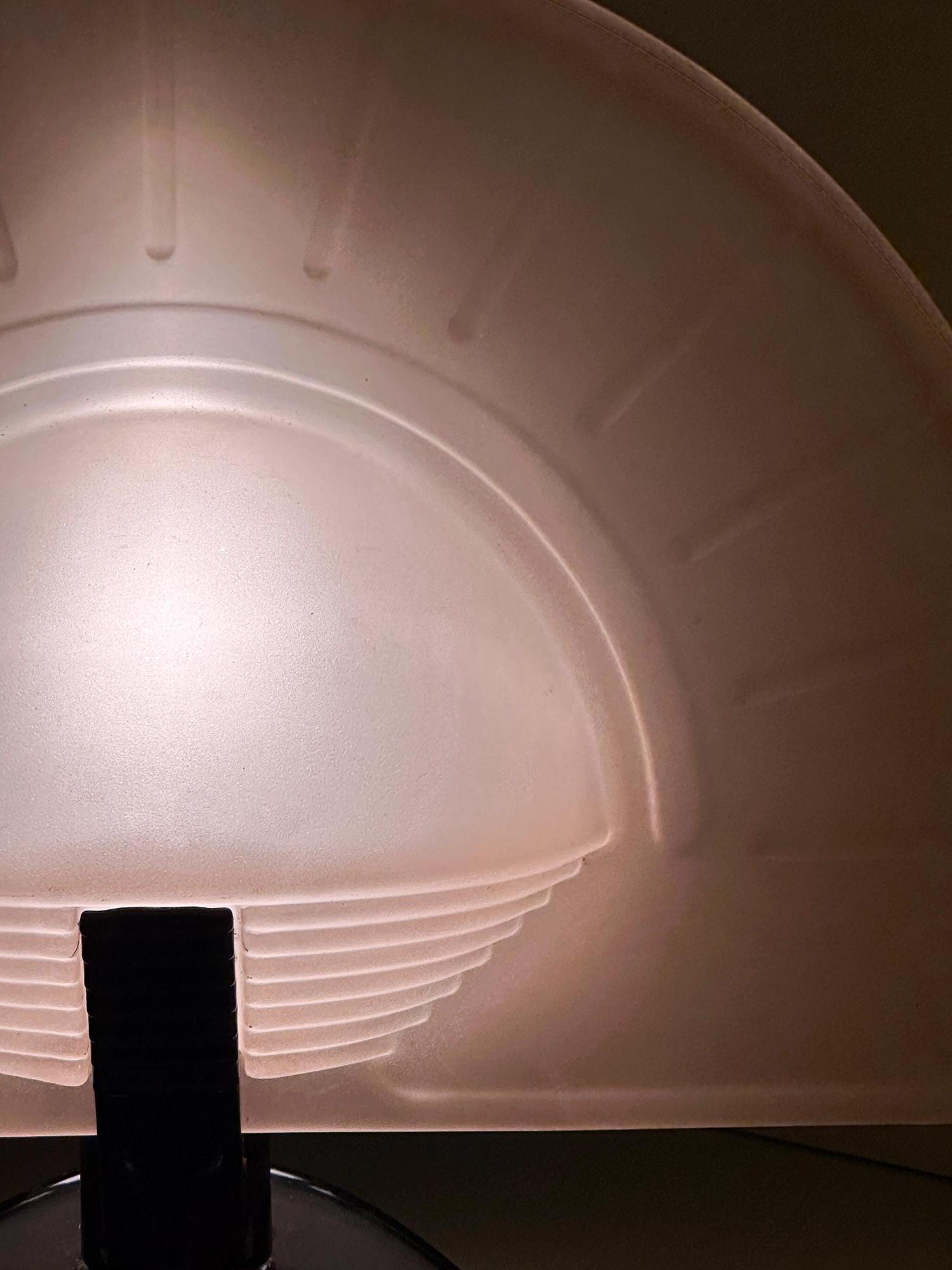 Lampada da tavolo vintage Art Déco in vetro anni '80 8