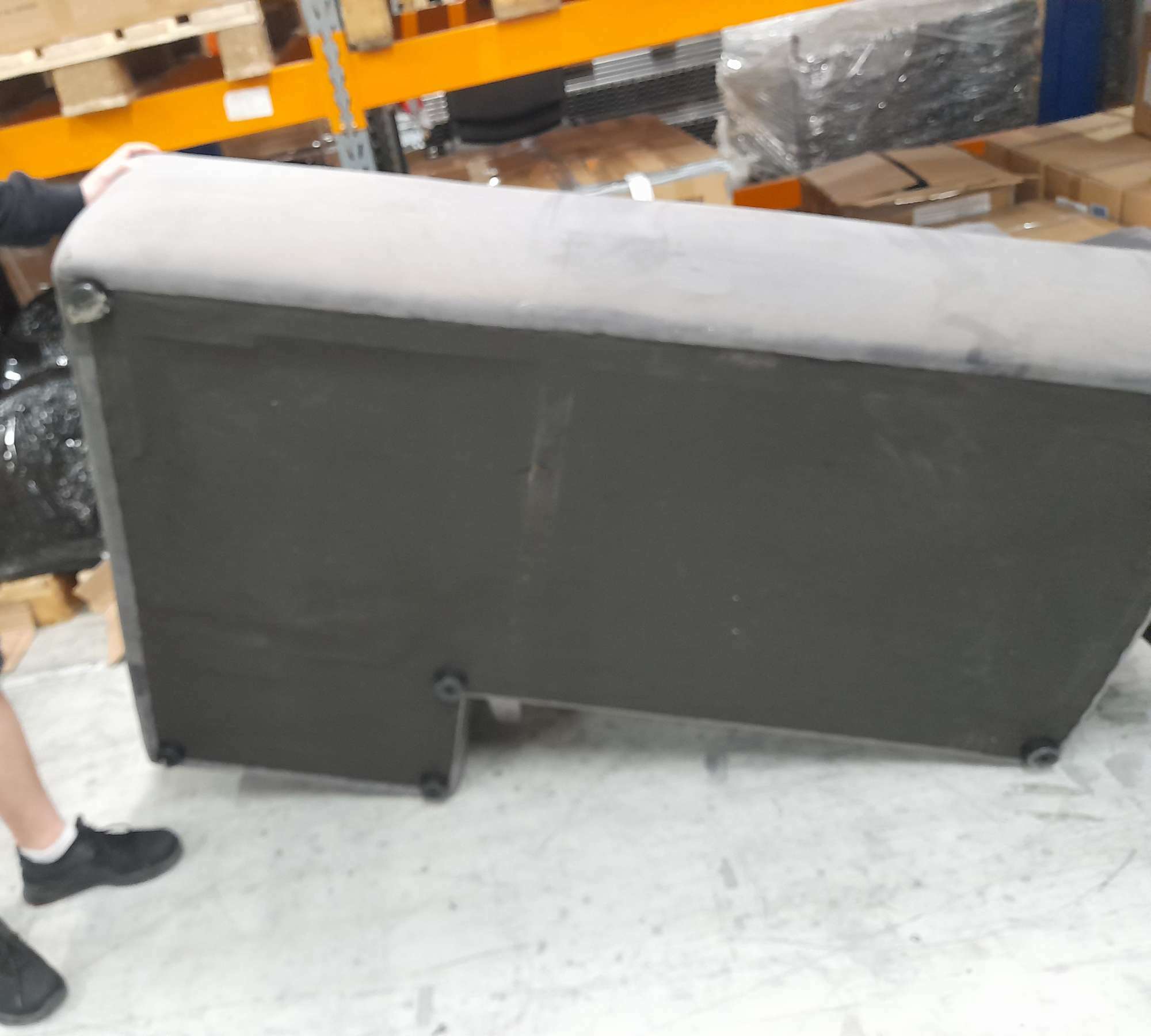 Pyllow Sofa Samt Steingrau 9