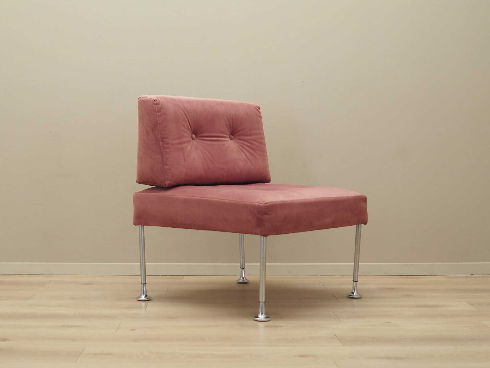 Vintage armchair velvet metal pink 1960s 8