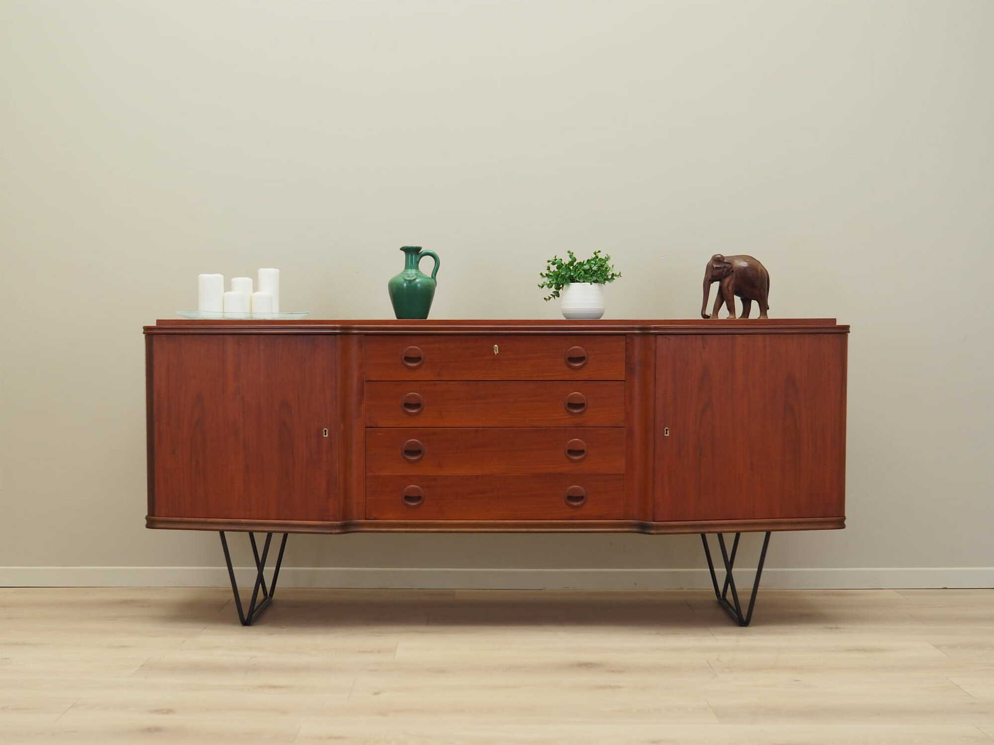 Sideboard Teakholz Braun 1970er Jahre 1