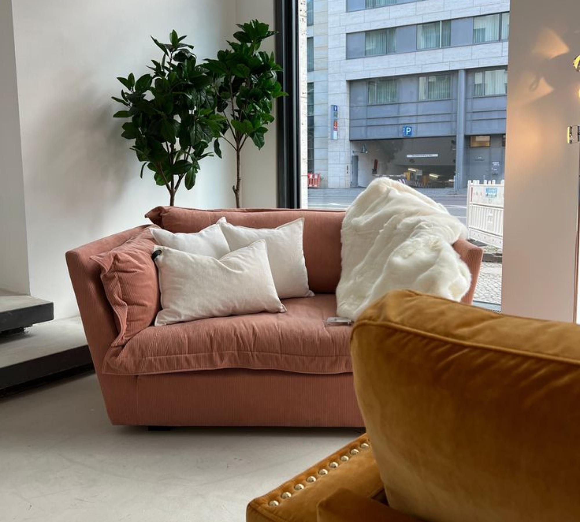Svanen Loveseat Floki Lachsrosa 06 7