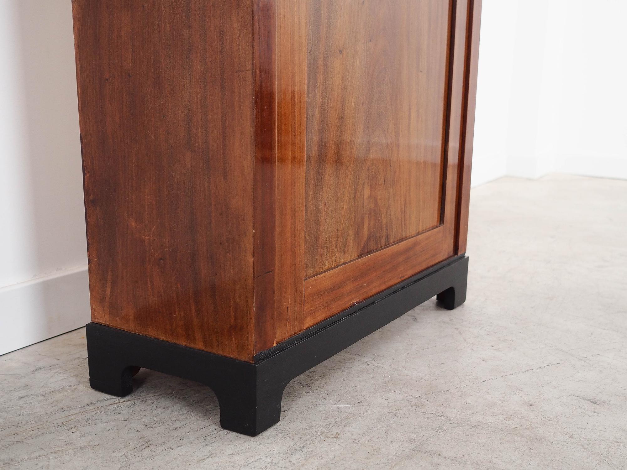 Vitrine Walnussholz 1960er Jahre 10