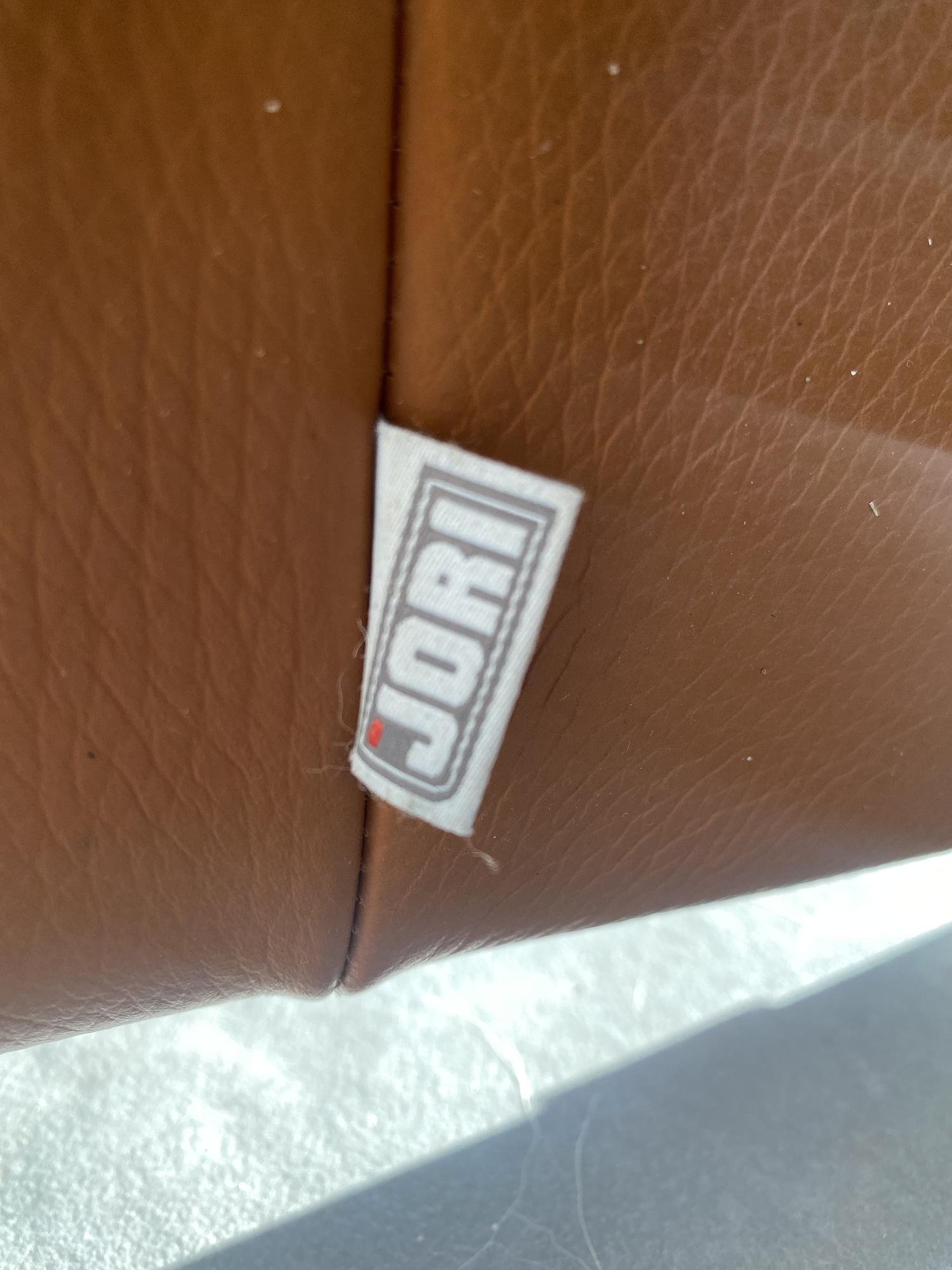 Vinci Armchair Brown 2