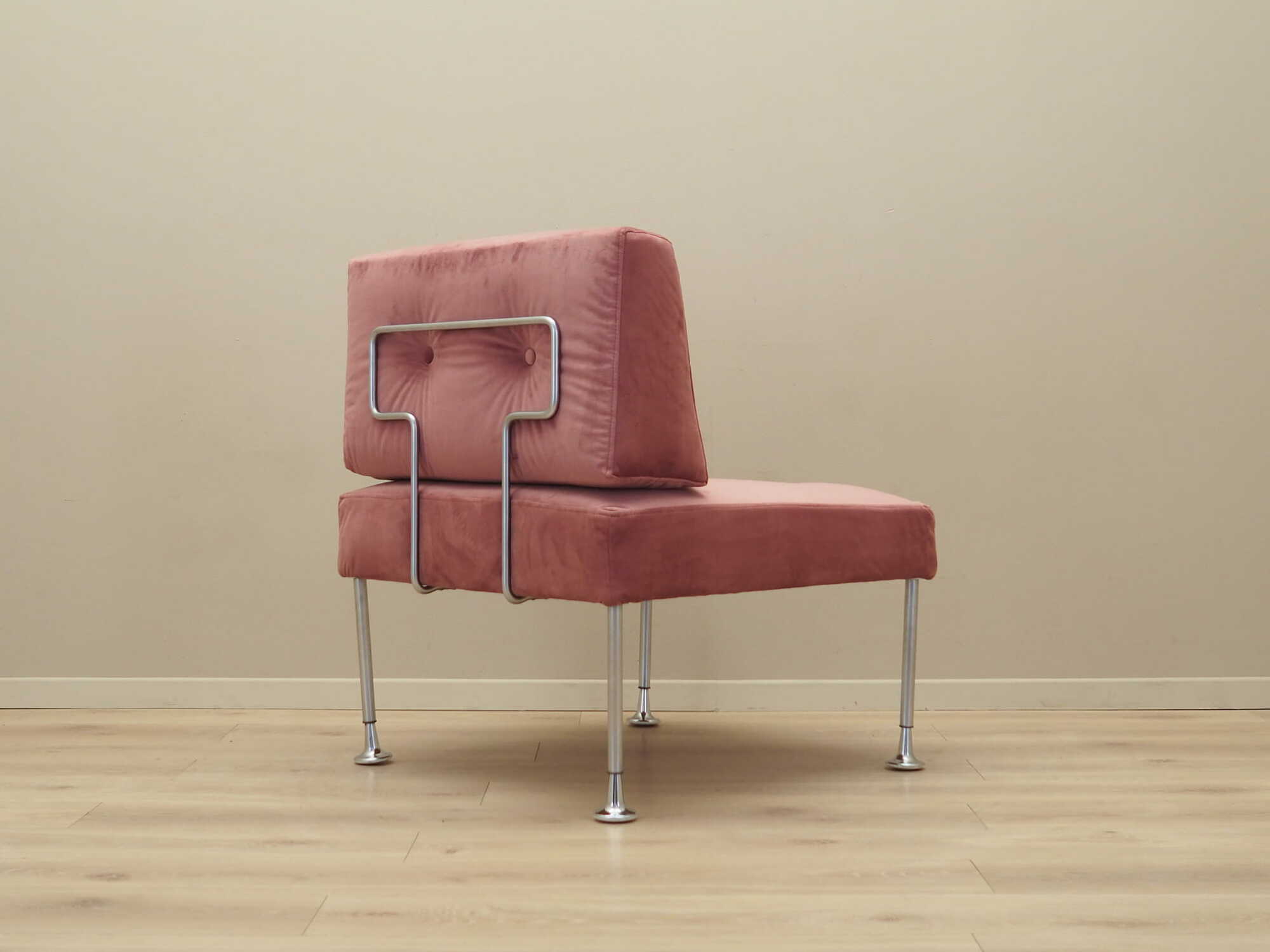 Vintage armchair velvet metal pink 1960s 7