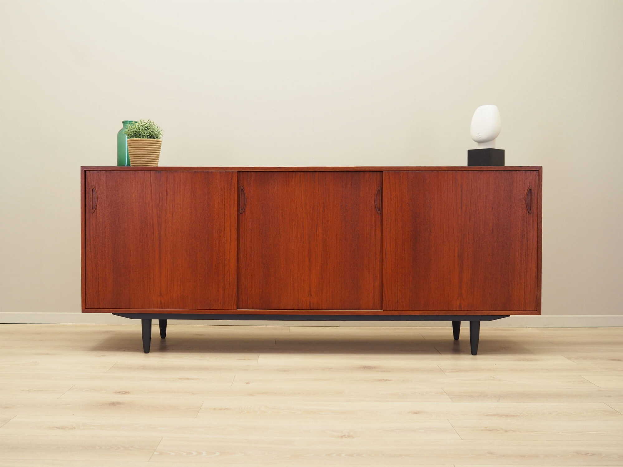 Vintage Sideboard Teakholz Braun 1970er Jahre 1