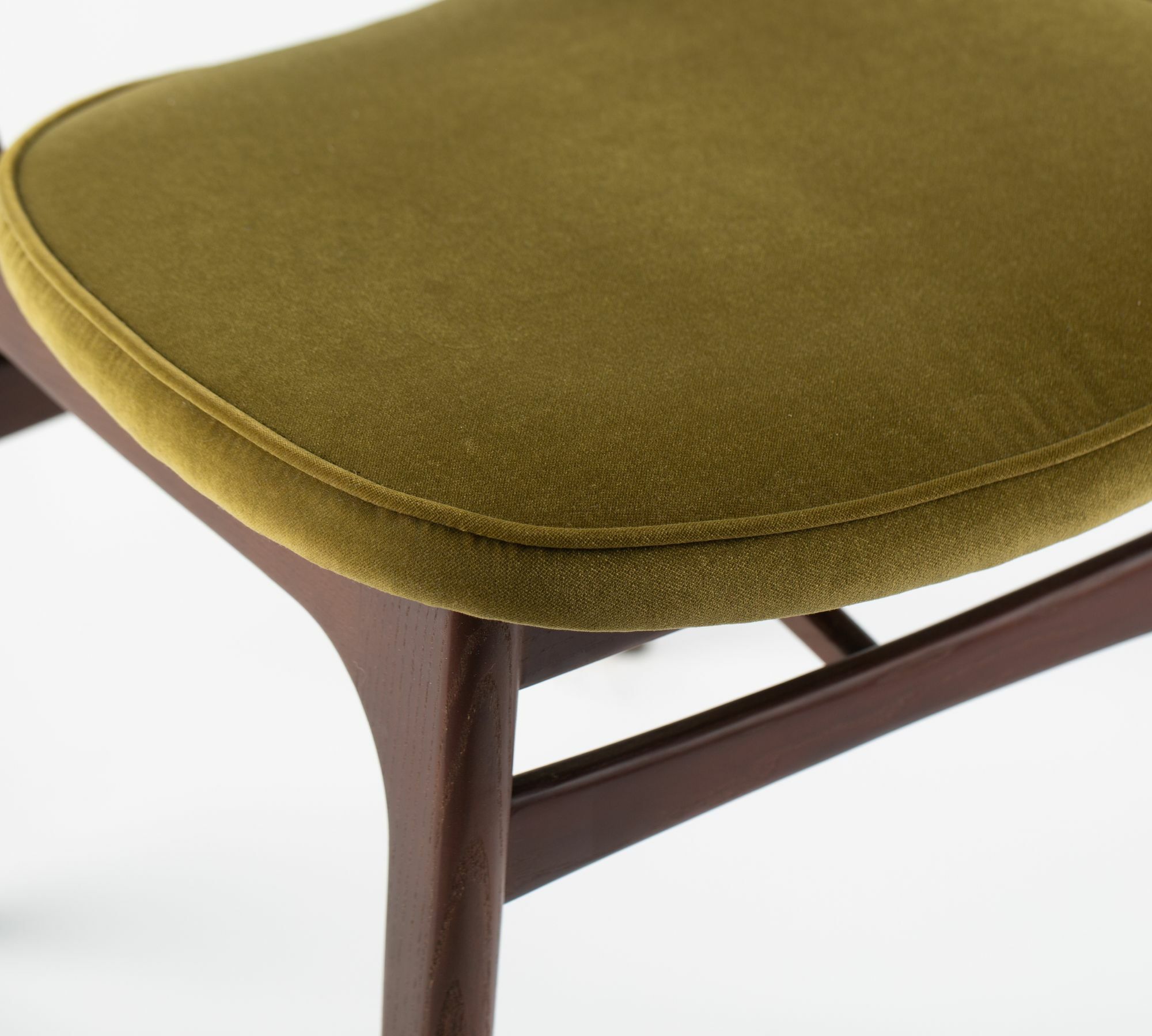 200-190 Stuhl Holz Samt Olive 7