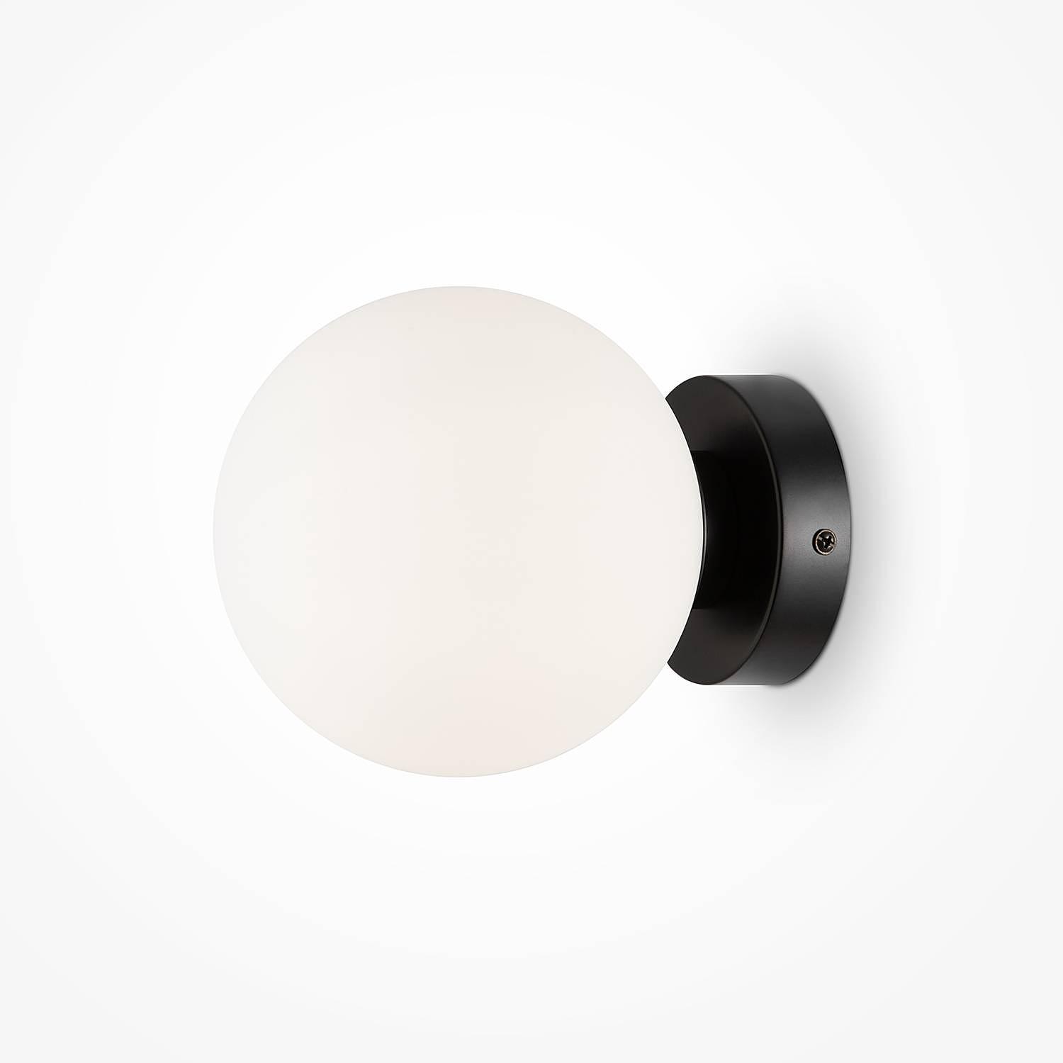 Basicform Typ D Wandleuchte Milchglas Schwarz 4