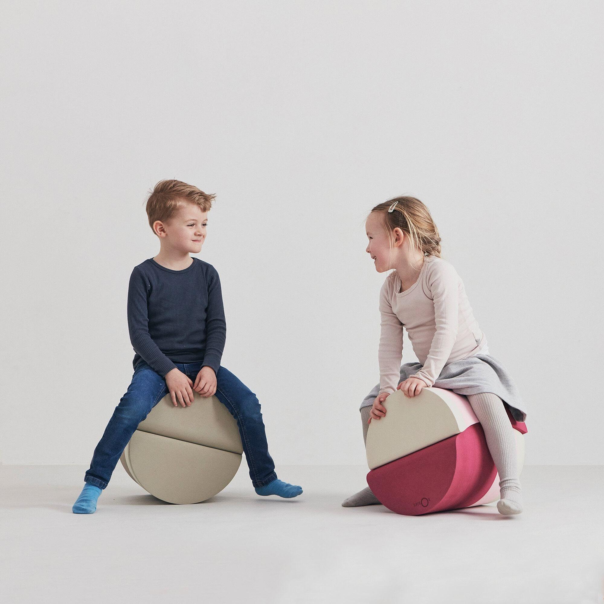 2x Friends Children's Stool Pink 3