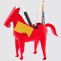 Pferd Schreibtischhelfer aus 100% Recyceltem Leder Rot 1