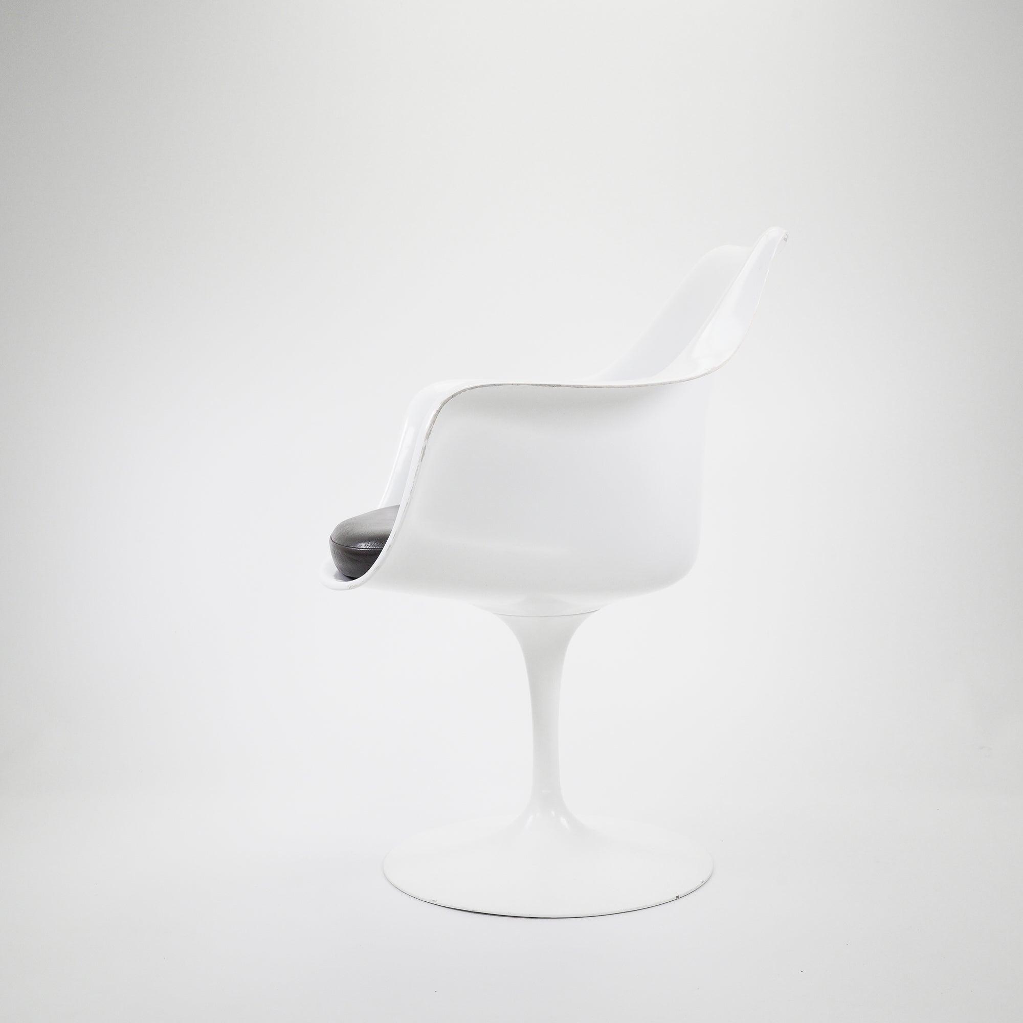 Saarinen Tulip Armchair White Brown Leather 1