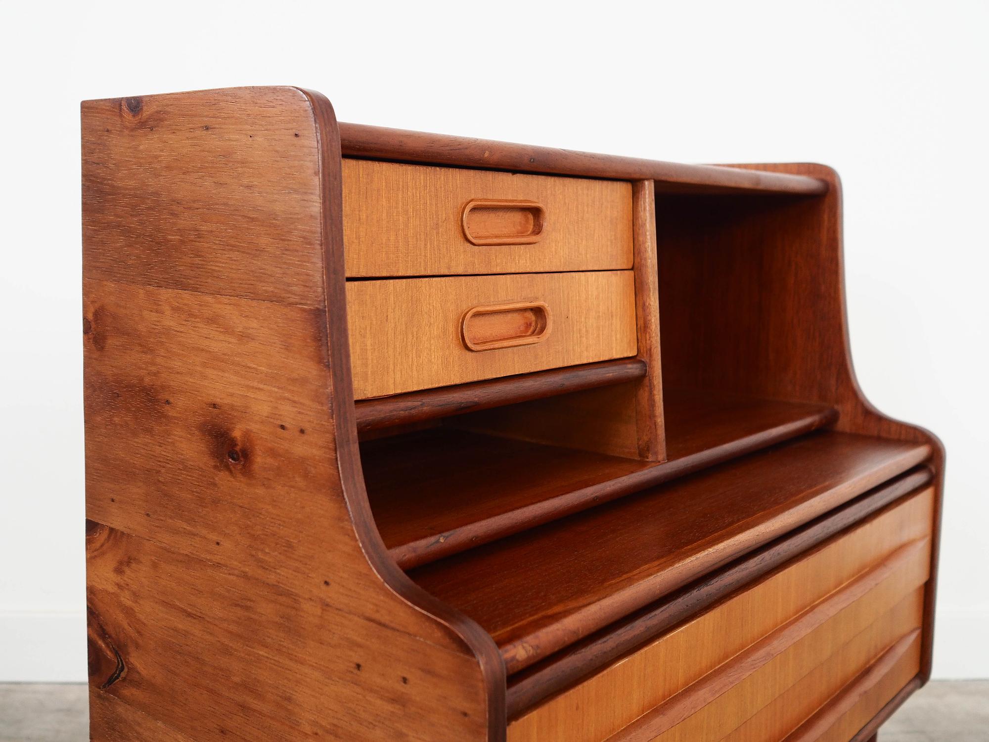 Children's desk Brown 10