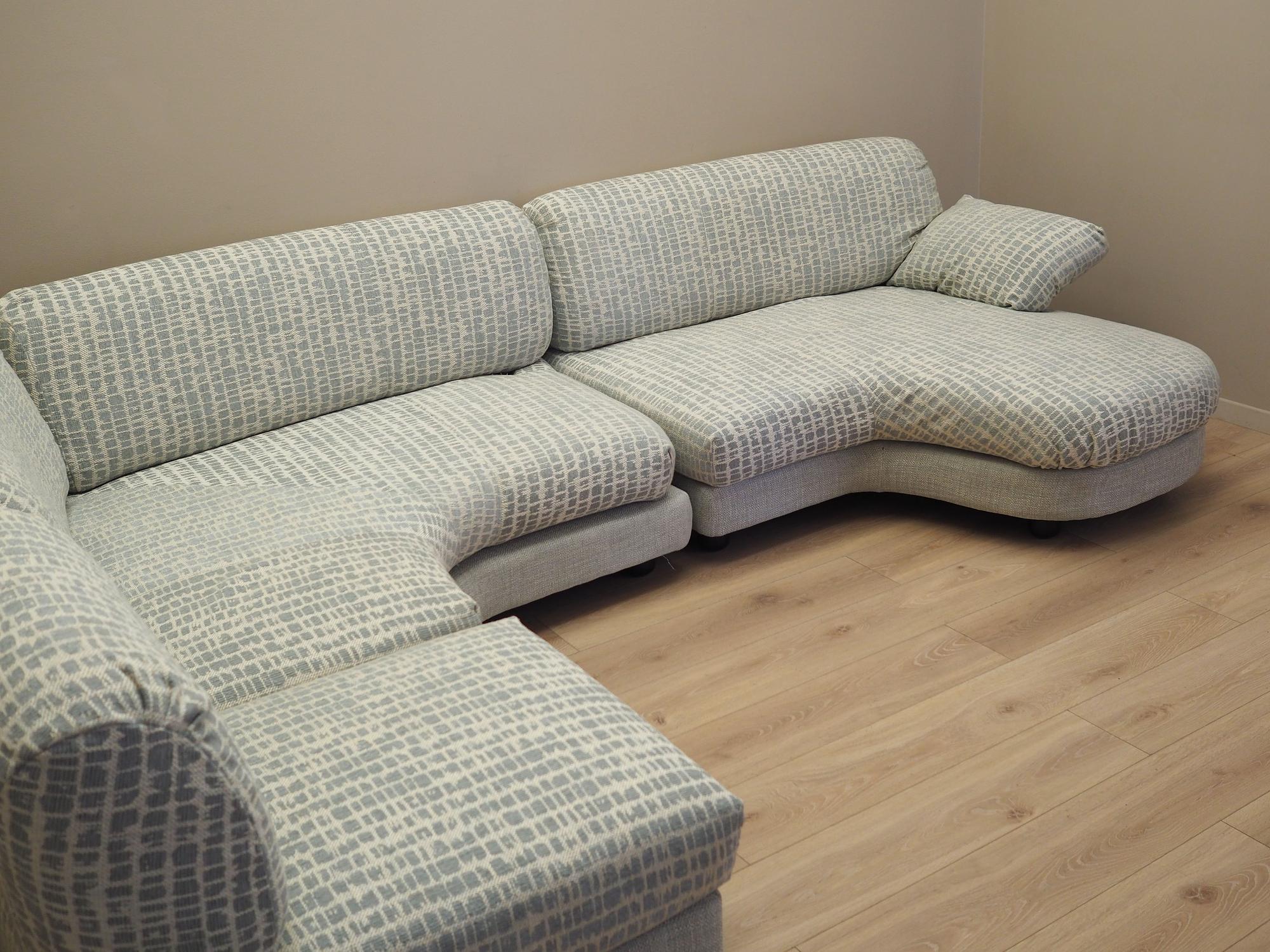 Modular corner sofa
1970s 7
