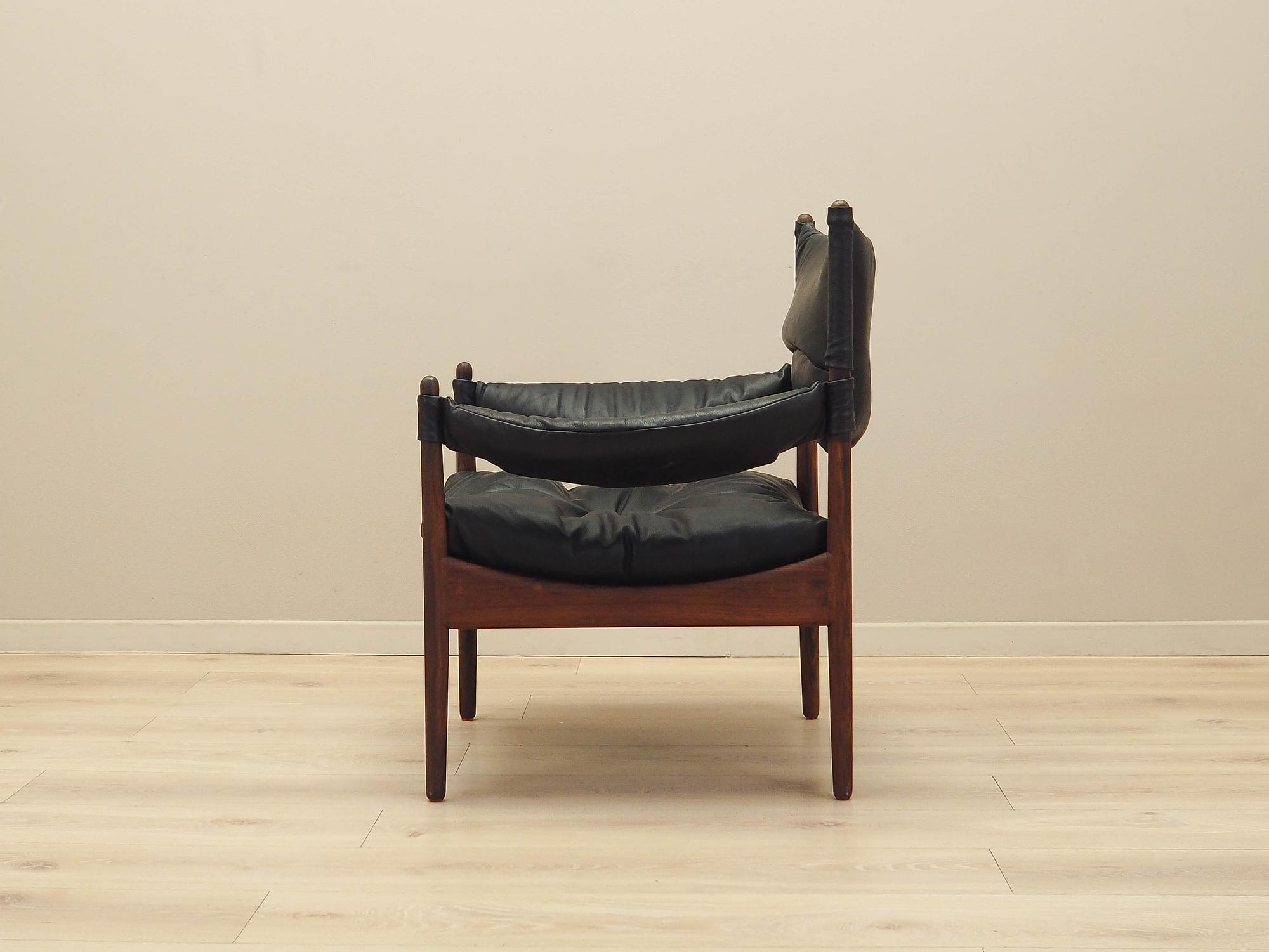 Modus Armchair Wood Leather Black 1960s 4