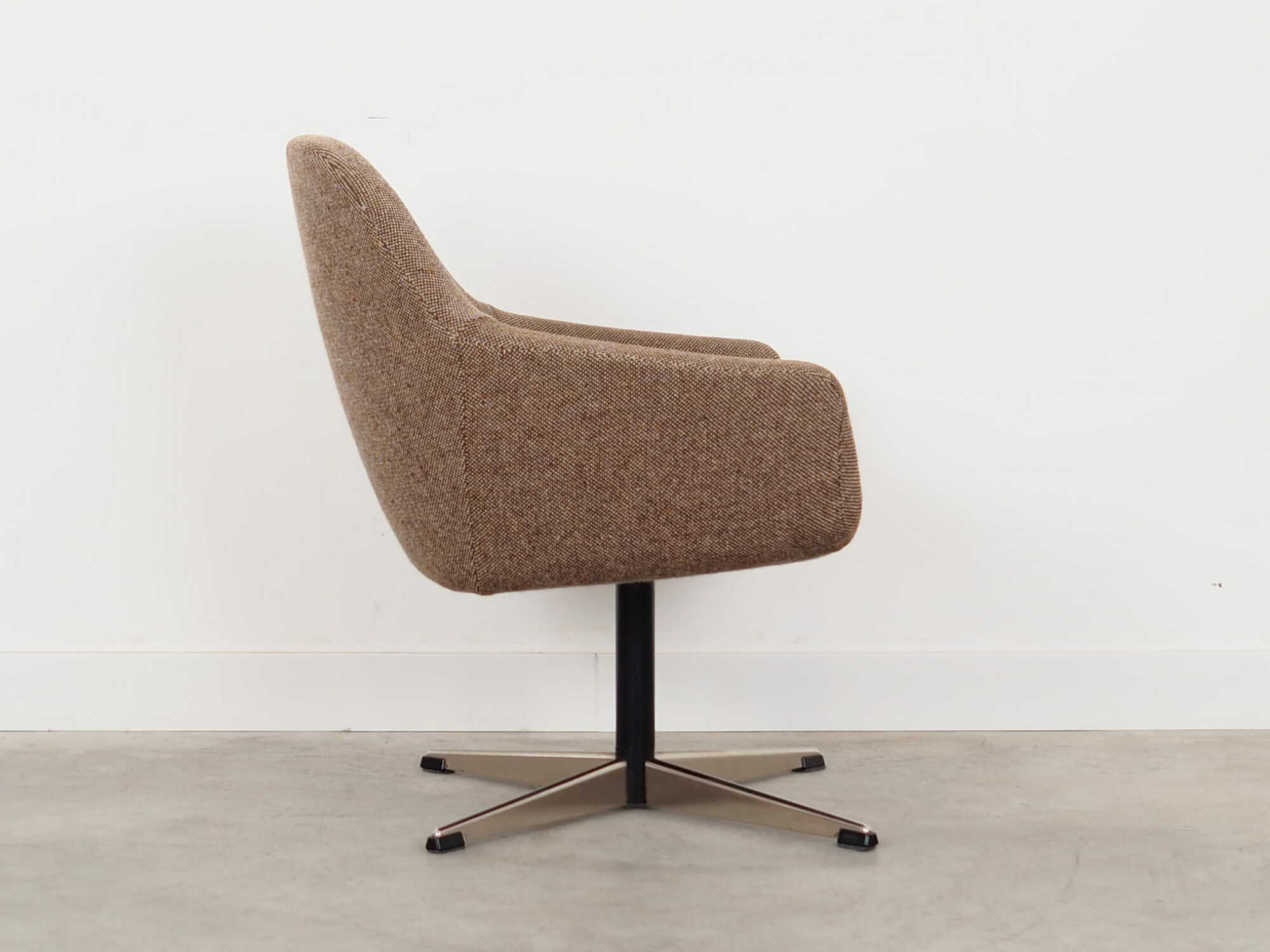 Vintage chair metal textile brown 1970s 5
